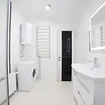 Appartement стрийська, тц фабрік, гашека *