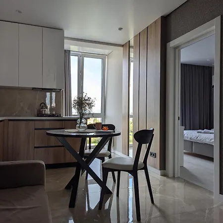 Apartment стрийська, тц фабрік, гашека *