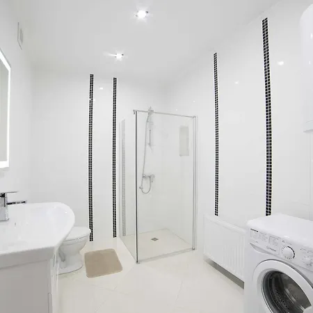 стрийська, тц фабрік, гашека * Lviv