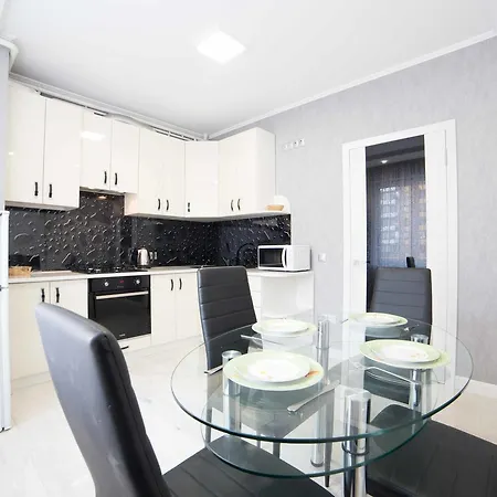 Apartment стрийська, тц фабрік, гашека *