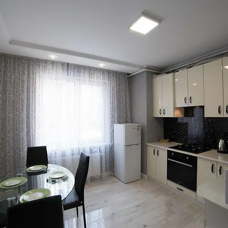 Apartment стрийська, тц фабрік, гашека *