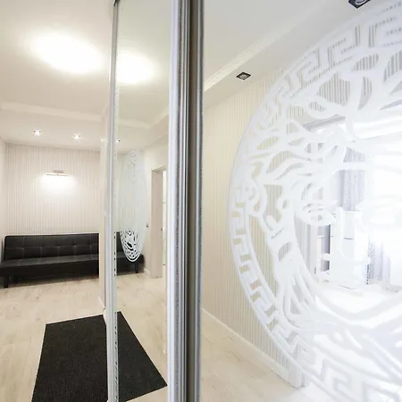 Apartment стрийська, тц фабрік, гашека *