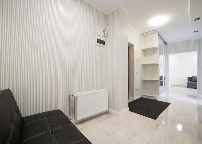 стрийська, тц фабрік, гашека * Lviv