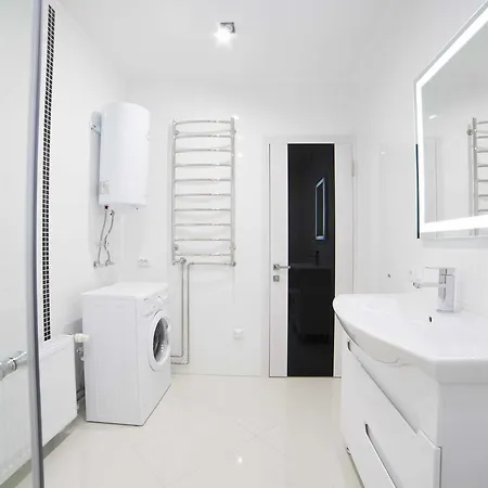 Apartment стрийська, тц фабрік, гашека *